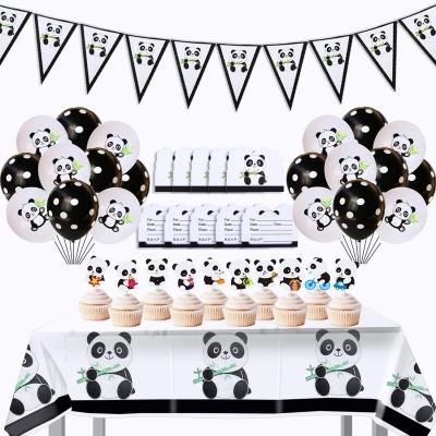 Decoração de festa com tema panda com balões, bandeirolas, toalha de mesa, cartões e cupcakes