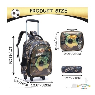 Conjunto mochila, estojo e bolsa com tema futebol, cores preto, verde e dourado