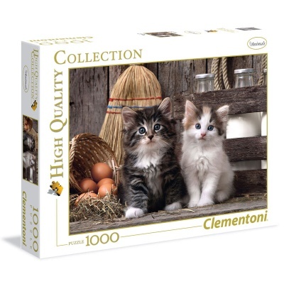 Puzzle Clementoni com imagem de dois gatinhos em ambiente rústico