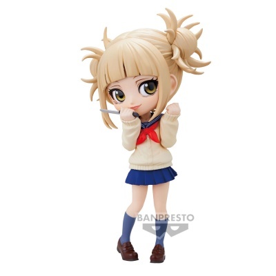 Figura de anime com uniforme escolar e cabelo loiro espetado
