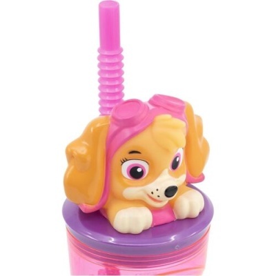 Copo rosa com tampa roxa e figura de cão com óculos rosa