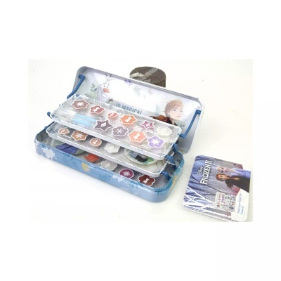 Estojo metálico da Frozen II com peças coloridas e cartão adicional.