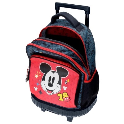 Mochila vermelha e azul escura com imagem do Mickey Mouse e carrinho de rodinhas