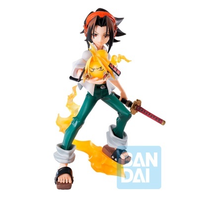 Figura colecionável de personagem de anime com esfera amarela e elementos de fogo