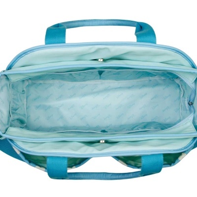 Bolsa azul clara com interior forrado e padrão Disney visto de cima