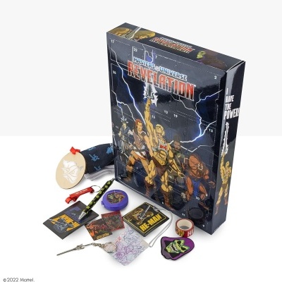 Calendário de advento Masters of the Universe Revelation com itens colecionáveis temáticos.