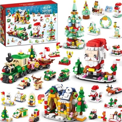 Peças tipo Lego Natalinas com comboio, casa, árvore e figuras diversas.