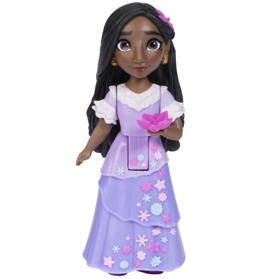 Boneca com vestido lilás e detalhes florais segurando uma flor