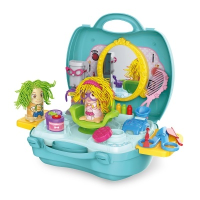 Brinquedo cabeleireiro estojo azul com manequins, espelho amarelo e acessórios coloridos