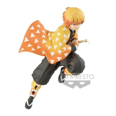 Figurinha de personagem masculino com quimono laranja e espada