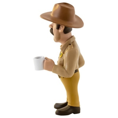Figura cartoon de homem com chapéu castanho e caneca branca