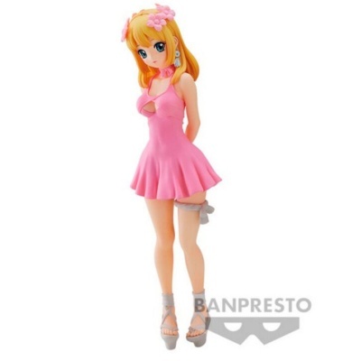 Estátua de figura feminina anime com vestido rosa e cabelo loiro