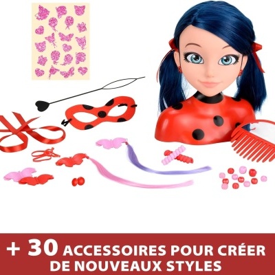 Cabeça de boneca com acessórios para criar estilos