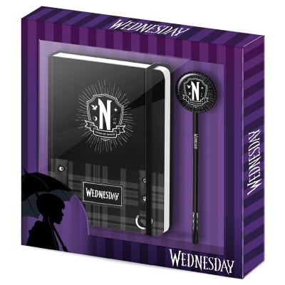 Conjunto bloco de notas e caneta roxo e preto com design Wednesday
