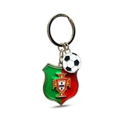 Porta-chaves com escudo de Portugal e bola de futebol