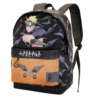 Mochila preta e castanha com imagem do personagem Naruto e padrão de estrelas ninja