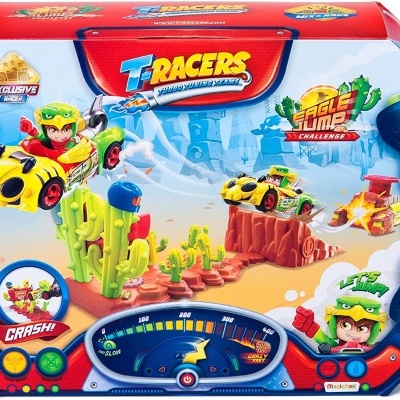 Embalagem de brinquedo T-Racers com veículos amarelos e cactos verdes em tema deserto