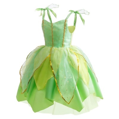 Vestido infantil verde claro com saia volumosa e detalhes dourados