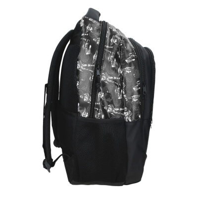 Mochila preta com padrão Star Wars e bolso lateral de malha