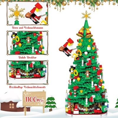 Árvore de Natal feita com 1100 peças de brinquedo de construção, com enfeites e bonecos variados.