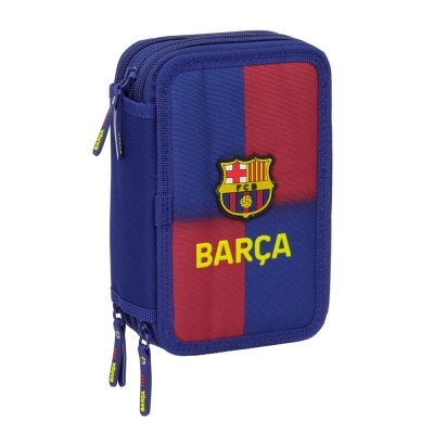 Estojo azul e vermelho com emblema do FC Barcelona e texto BARÇA em amarelo