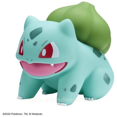 Figura de Bulbasaur azul claro com planta verde na parte superior.