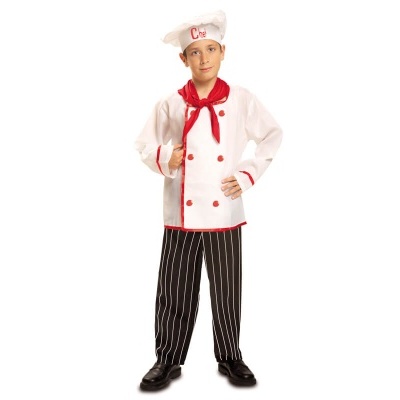 Menino com farda de chef de cozinha branca e vermelha e calças riscas pretas e brancas