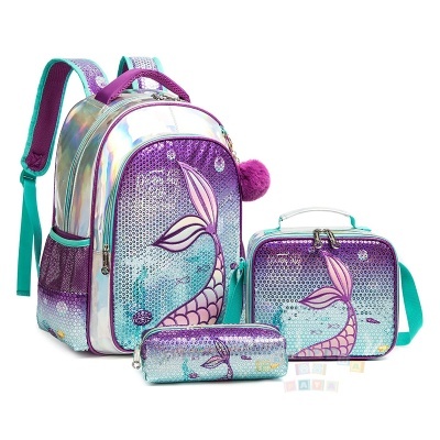 Conjunto escolar com mochila, estojo e lancheira com padrão de cauda de sereia lilás e azul