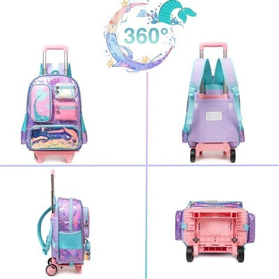 Mochila com rodas e puxador ajustável em tons de rosa, lilás e azul com padrão de estrelas