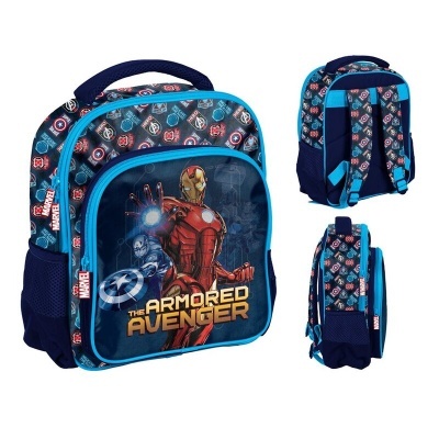 Mochila infantil azul com imagem do Homem de Ferro e texto THE ARMORED AVENGER