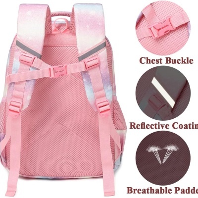Mochila cor-de-rosa com alças almofadadas, fivela de peito e revestimento refletivo
