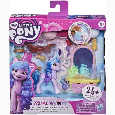 Brinquedo My Little Pony Izzy Moonbow com cavalo roxo e acessórios em embalagem rosa
