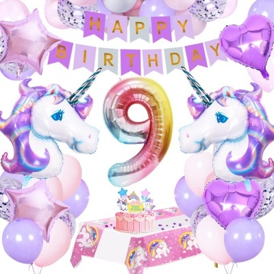 Decoração de festa com balões de unicórnio, número 9 e faixa HAPPY BIRTHDAY