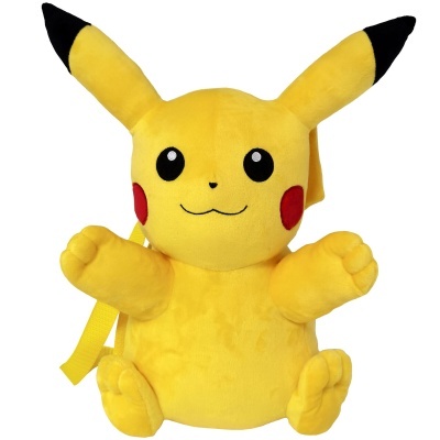 Mochila de peluche amarela com rosto e orelhas do Pikachu.