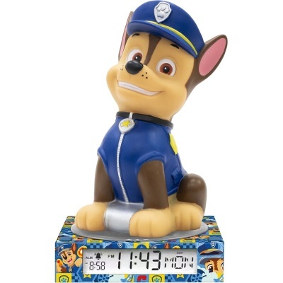 Relógio digital com figura de cão policial da patrulha canina sentado numa base colorida