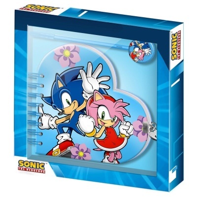 Álbum de fotos em forma de coração com personagens Sonic e Amy na capa