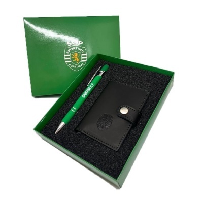 Conjunto caneta verde e porta-cartões preto do Sporting em caixa verde