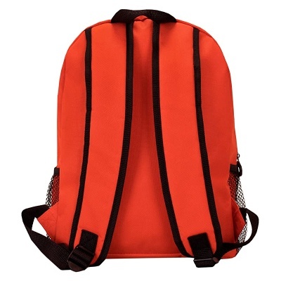 Mochila laranja com alças pretas vista por trás