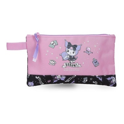 Estojo escolar rosa decorado com personagem Kuromi e detalhes em preto