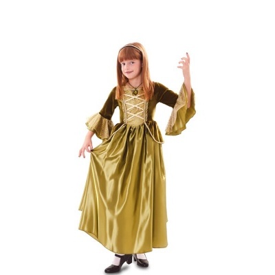 Menina com vestido verde ouro e veludo com mangas largas