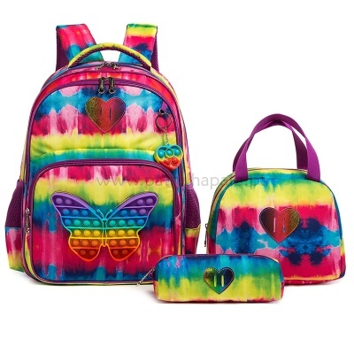 Mochila, estojo e bolsa térmica tie-dye coloridos com detalhes de coração e borboleta pop-it