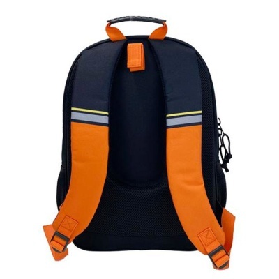 Mochila preta com alças laranja e faixas refletoras amarelas e cinzentas