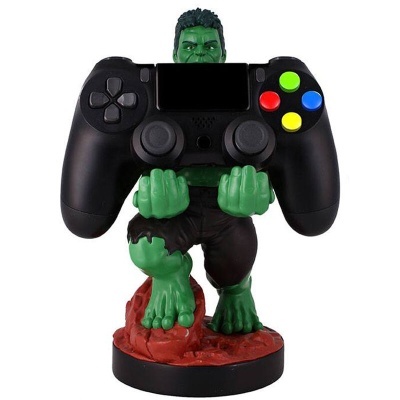 Suporte de comando de videojogos com figura do Hulk verde a segurar comando preto com botões coloridos