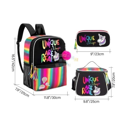 Conjunto mochila, estojo e lancheira arco-íris com texto colorido e unicórnio