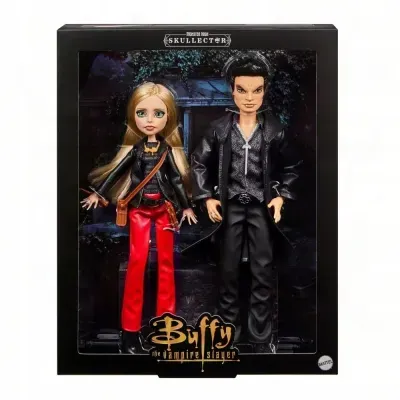 Caixa com bonecos Monster High Buffy the Vampire Slayer vestidos com roupas detalhadas