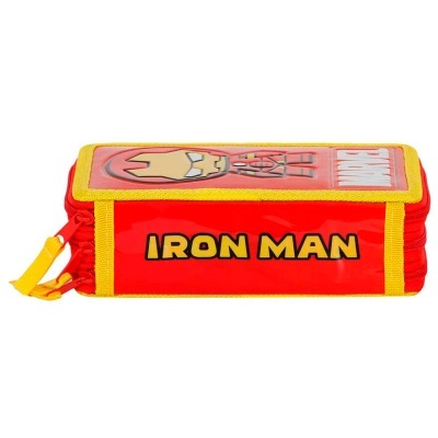 Estojo escolar vermelho e amarelo com texto IRON MAN e máscara do personagem
