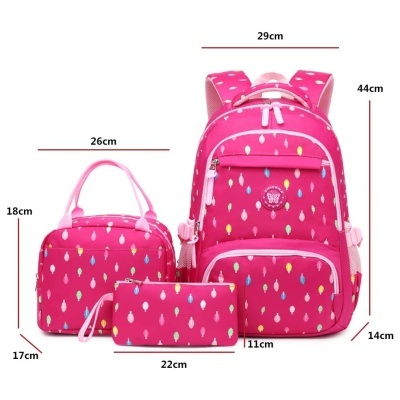 Conjunto rosa com mochila, bolsa de mão e carteira com padrão de gotas coloridas