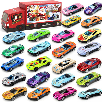 Conjunto de carros de brinquedo coloridos com calendário do advento em forma de camião vermelho natalício.