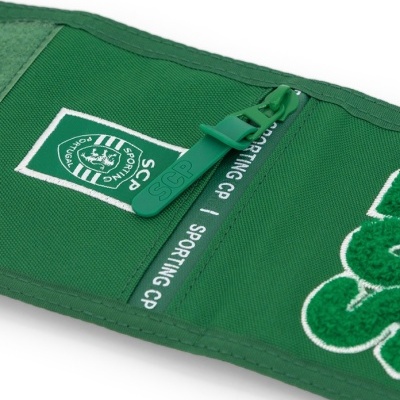 Carteira verde de tecido com fecho de correr e logótipo Sporting CP
