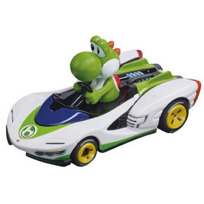 Carrinho de brinquedo com personagem verde sentado ao volante